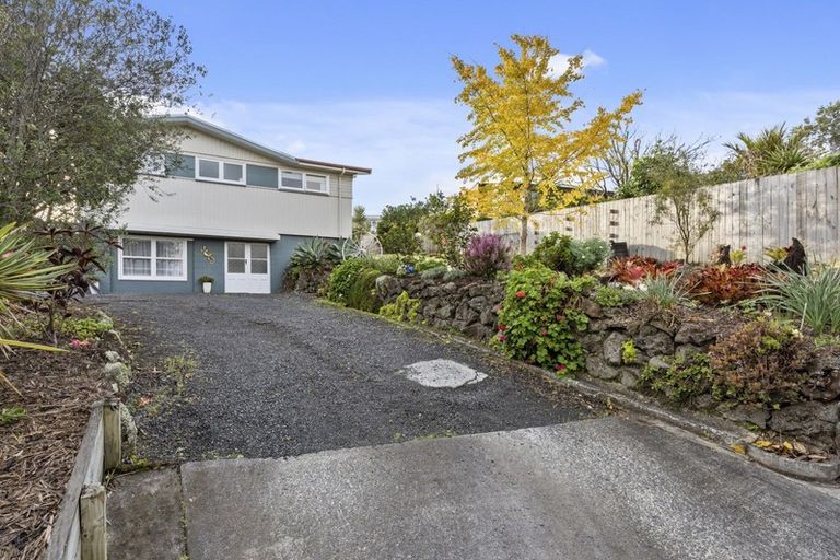 Photo of property in 31 Yorke Road, Haruru, 0204