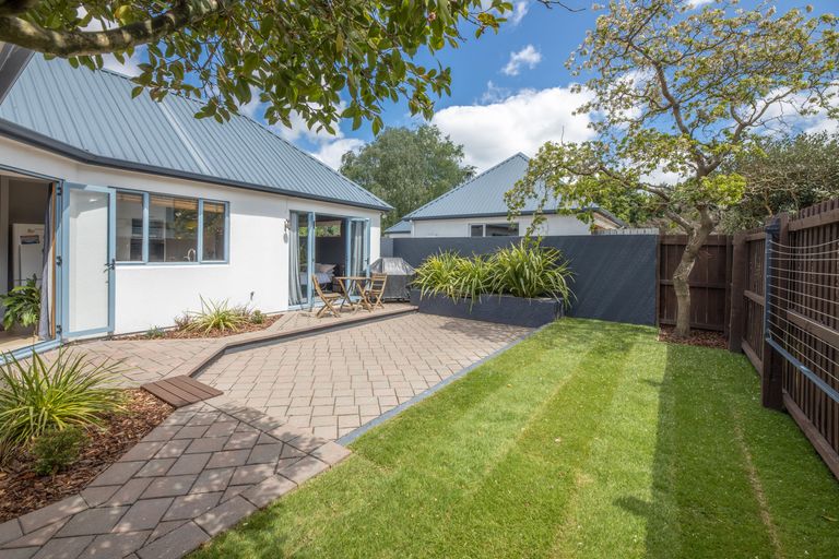 Photo of property in 1/725 Main Road North, Belfast, Christchurch, 8051