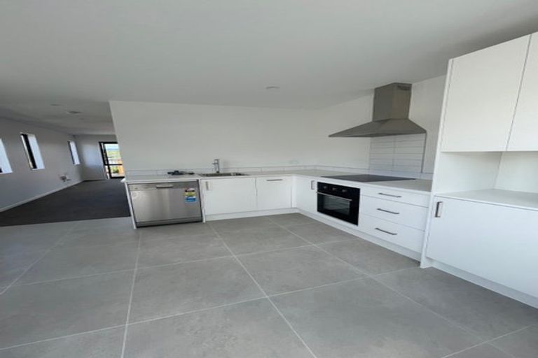 Photo of property in 26 Raupeti Lane, Henderson, Auckland, 0612