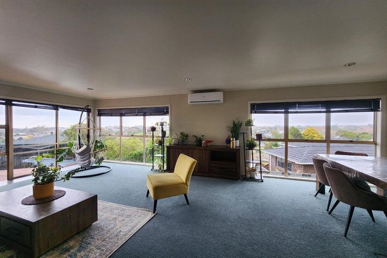 Photo of property in 8b Julian Place, Westown, New Plymouth, 4310