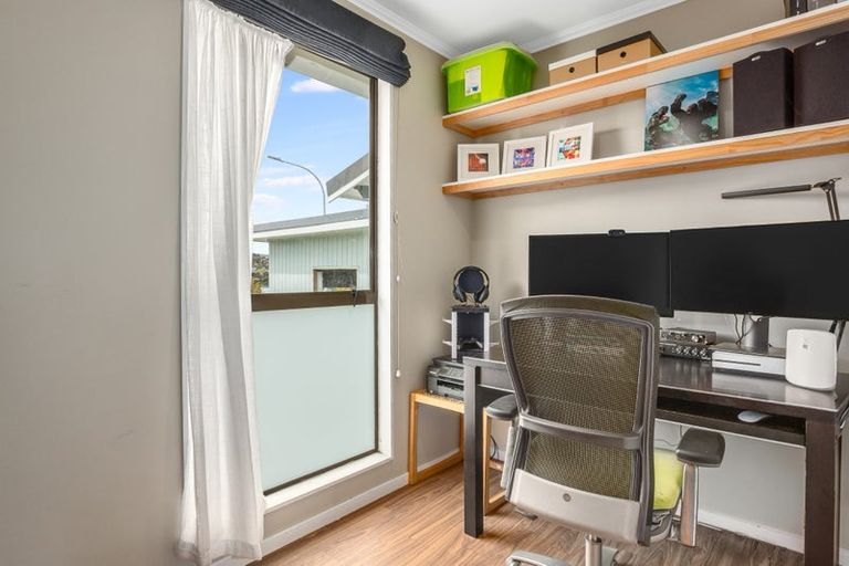 Photo of property in 24 The Sounding, Whitby, Porirua, 5024