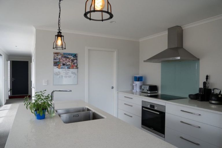 Photo of property in 48 Kuru Place, Papamoa, 3118