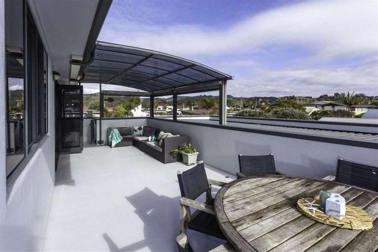 Photo of property in 213b Hetherington Road, Whangamata, 3620