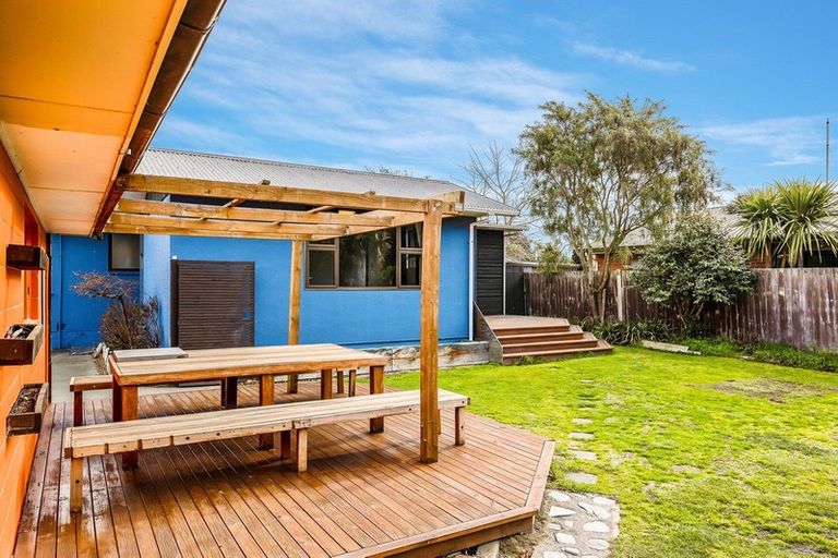 Photo of property in 3 Watkins Drive, Rangiora, 7400