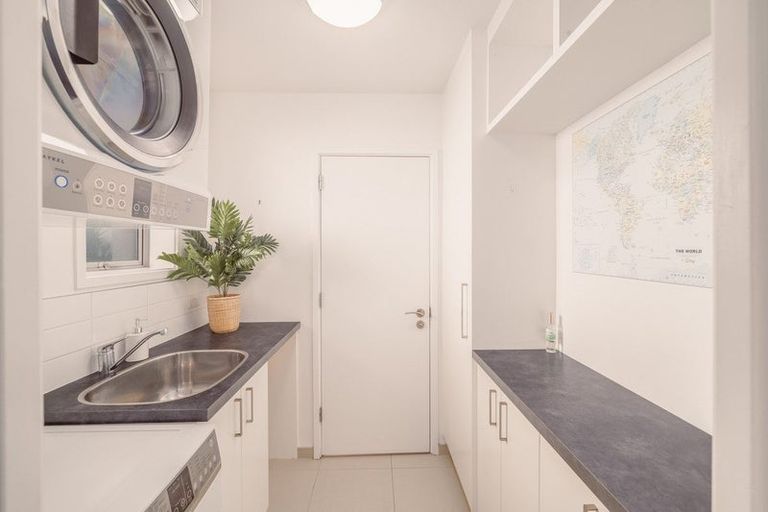 Photo of property in 23 Celia Street, Redcliffs, Christchurch, 8081