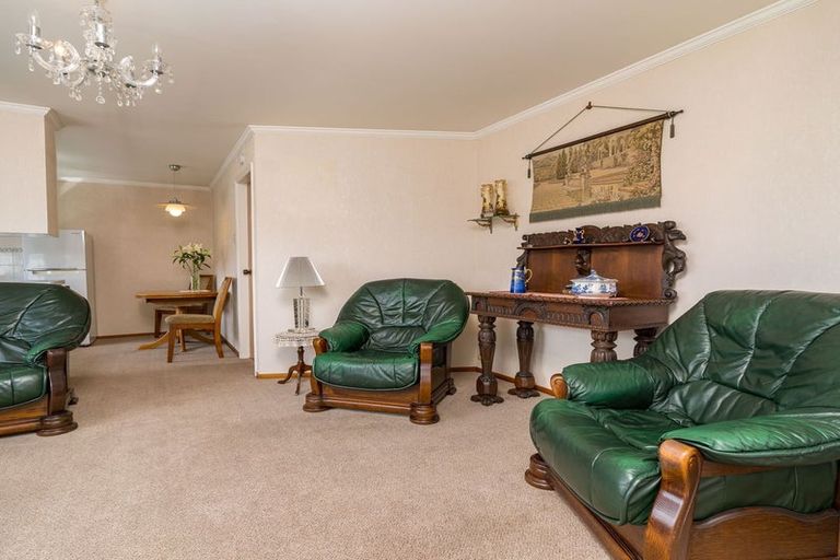 Photo of property in 14a Royal Crescent, Saint Kilda, Dunedin, 9012