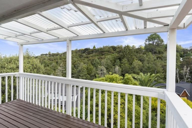 Photo of property in 11 Homewood Place, Chatswood, Auckland, 0626