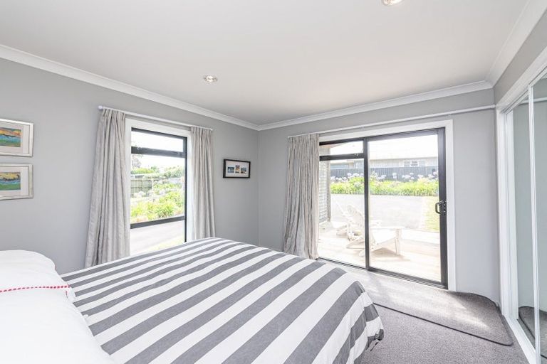 Photo of property in 21 Sunset Parade, Kai Iwi, Whanganui, 4574