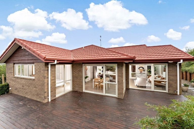 Photo of property in 26 Vintage Drive, Henderson, Auckland, 0612