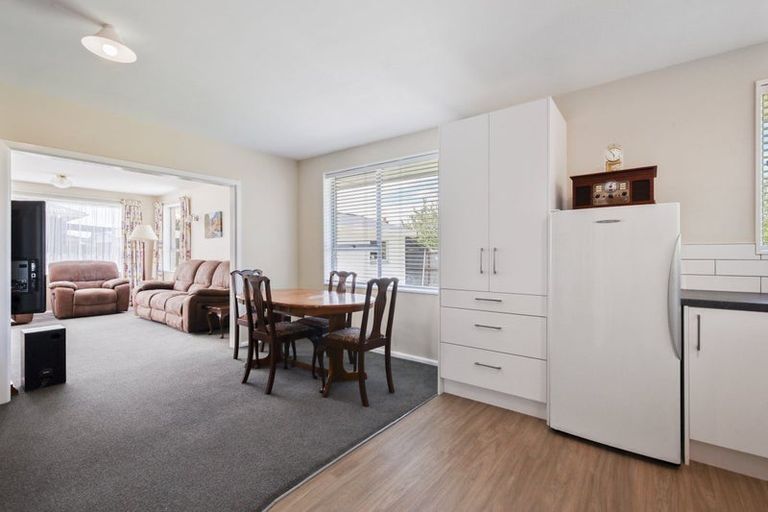 Photo of property in 76 Bush Street, Rangiora, 7400