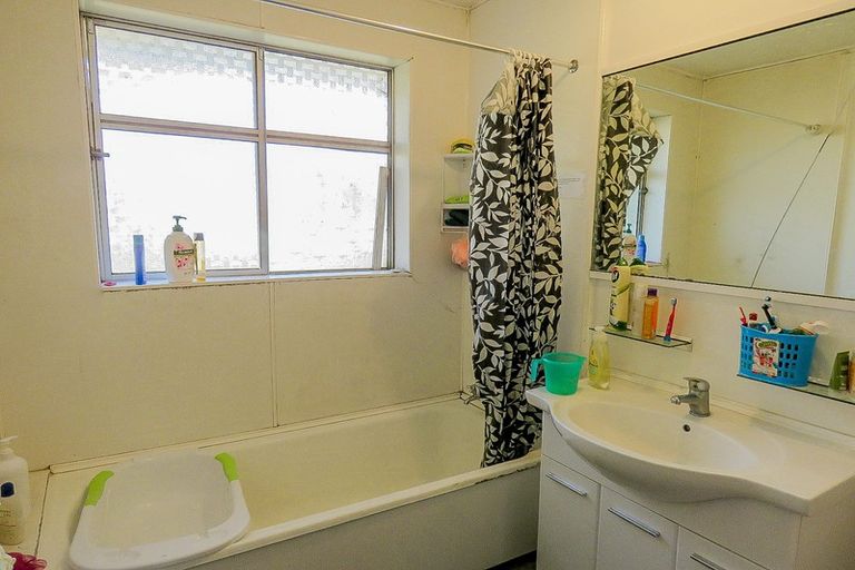 Photo of property in 19a Kowhai Street, Hamilton Lake, Hamilton, 3204