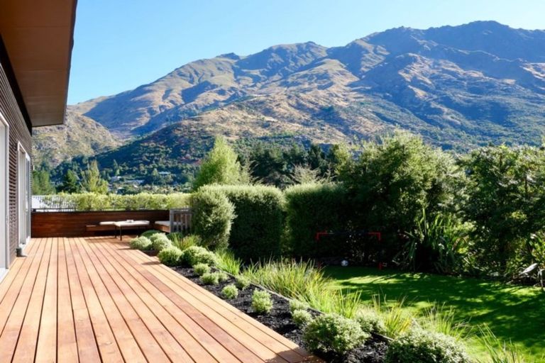 Photo of property in 53 Mathias Terrace, Arthurs Point, Queenstown, 9371