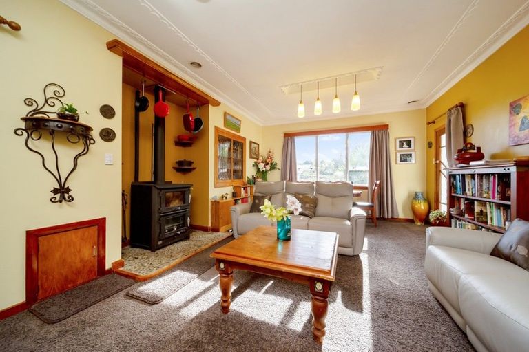 Photo of property in 7091 South Road, Warea, New Plymouth, 4381