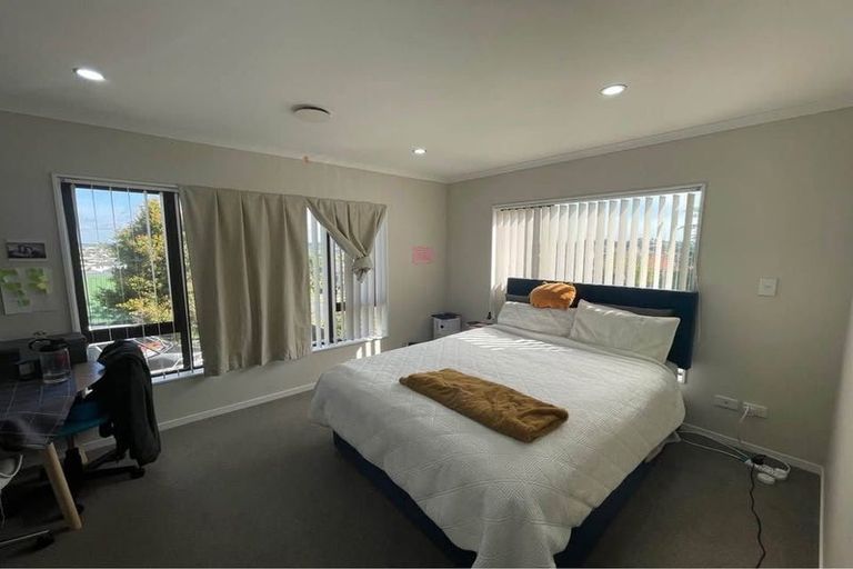 Photo of property in 14a Elliot Street, Howick, Auckland, 2014