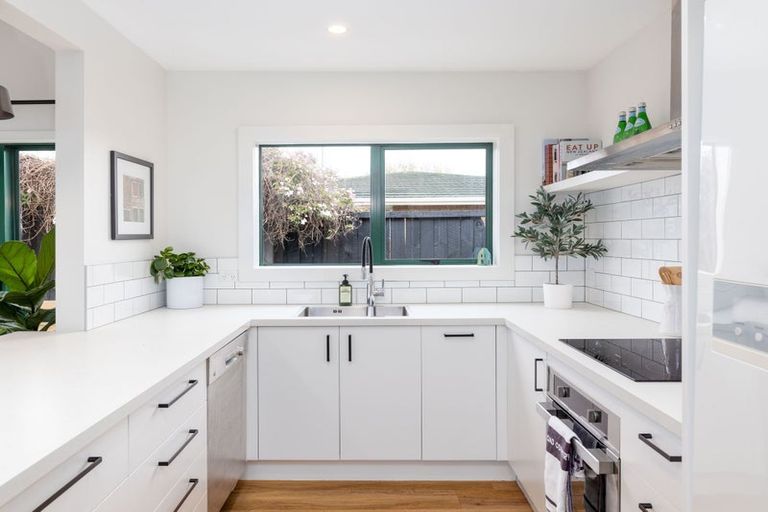 Photo of property in 3 Chilton Drive, Mairehau, Christchurch, 8052