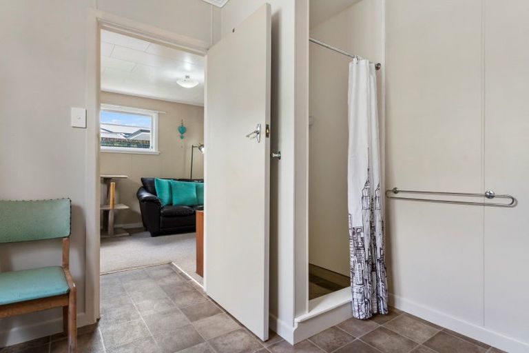 Photo of property in 15 Hawea Street, Mount Maunganui, 3116