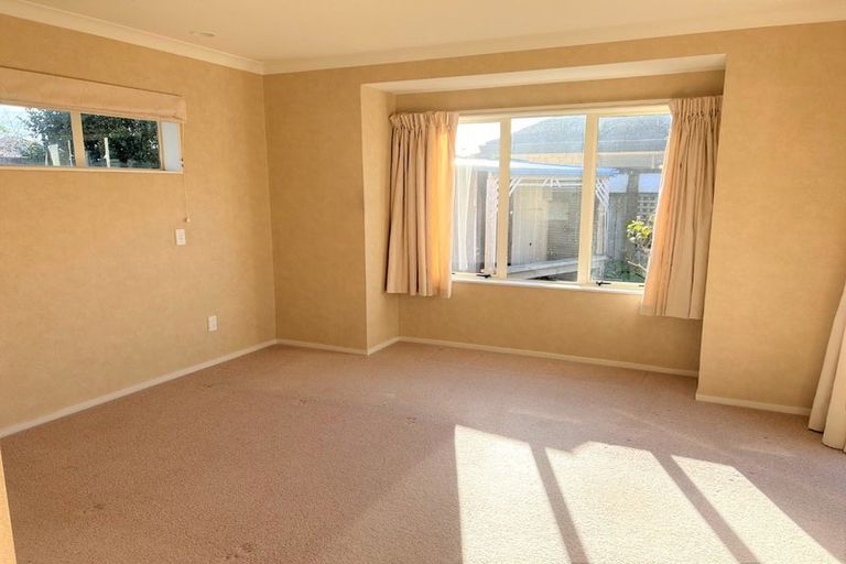 Photo of property in 40 Realm Drive, Paraparaumu, 5032