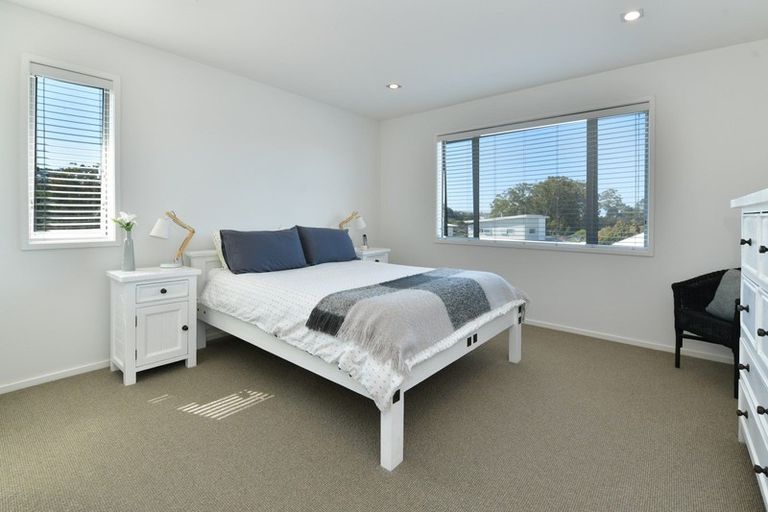 Photo of property in 12 Blackwood Road, Silverdale, 0932