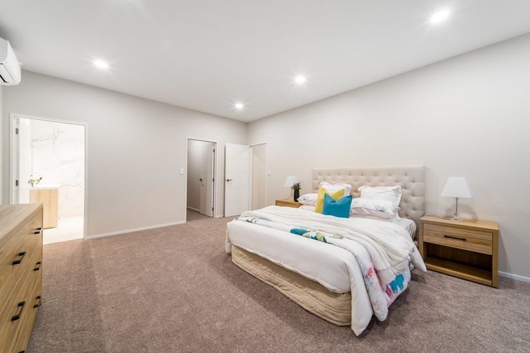 Photo of property in 4 Franheim Crescent, Orewa, 0931