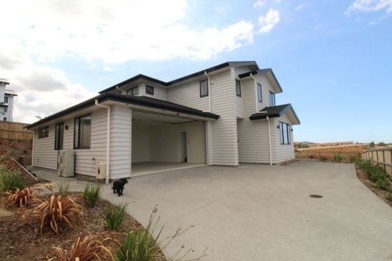 Photo of property in 79 Maka Terrace, Orewa, 0931