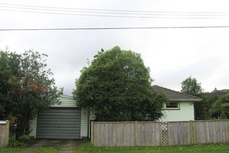 Photo of property in 10 Kapuranga Grove, Stokes Valley, Lower Hutt, 5019