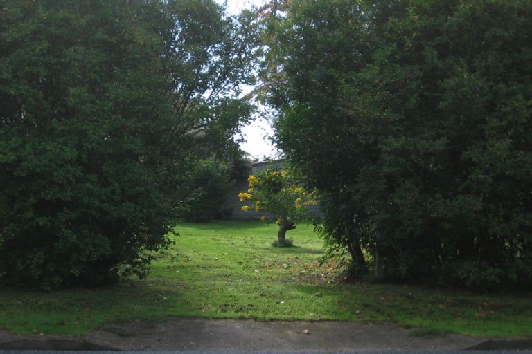 Photo of property in 17 Puriri Road, Waikanae, 5036