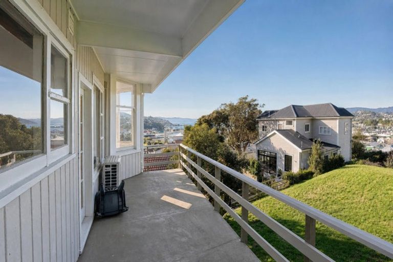 Photo of property in 14 Rodrigo Road, Kilbirnie, Wellington, 6022