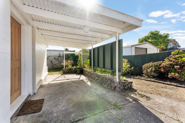 Photo of property in 13b Mangaroa Hill Road, Maoribank, Upper Hutt, 5018