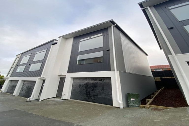 Photo of property in 5 Pukakaho Lane, Papatoetoe, Auckland, 2025