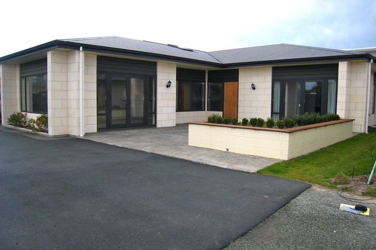 Photo of property in 97b Avenue Road, West End, Timaru, 7910