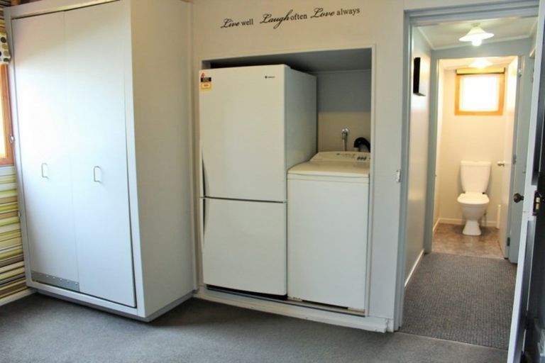 Photo of property in 15 Pompolona Street, Te Anau, 9600