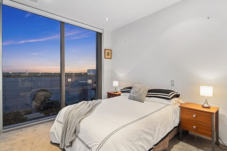 Photo of property in Sentinel Apartments, 505/3 Northcroft Street, Takapuna, Auckland, 0622