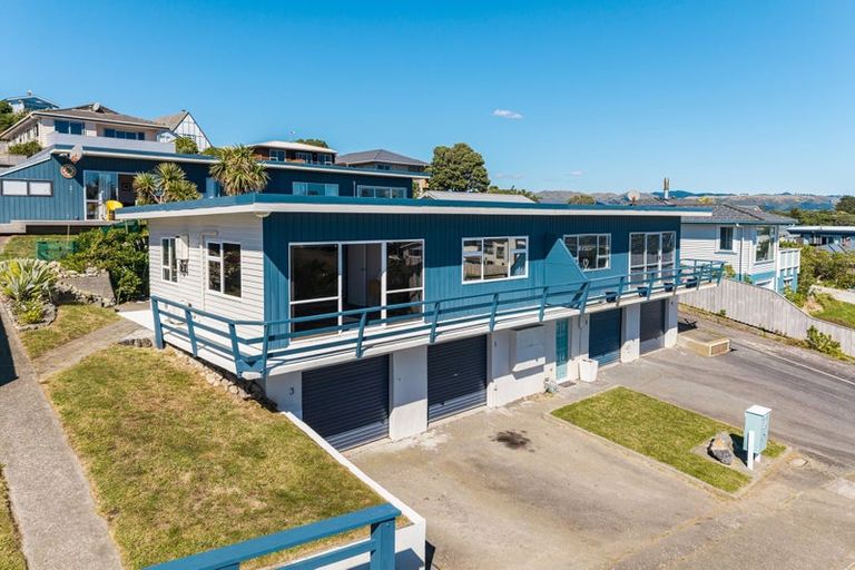 Photo of property in 1/24 Lambley Road, Titahi Bay, Porirua, 5022
