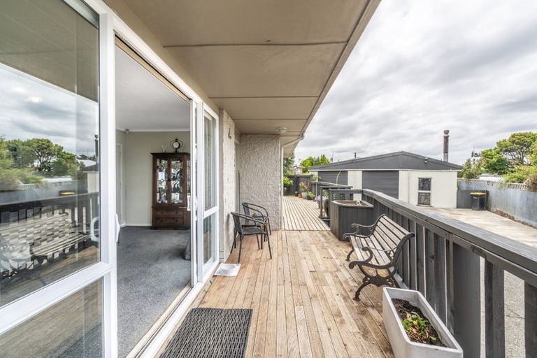 Photo of property in 27 Iona Place, Strathern, Invercargill, 9812