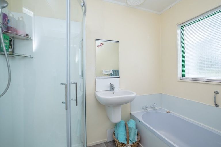 Photo of property in 32 Bidwills Cutting Road, Greytown, 5794