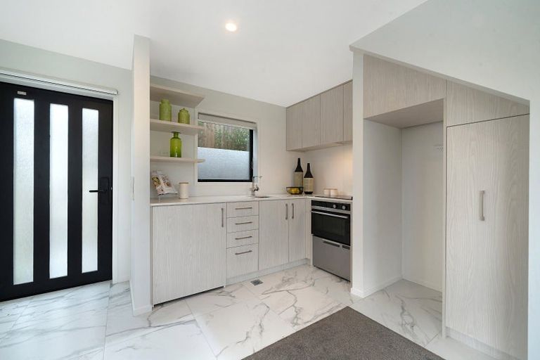 Photo of property in 3/137 View Road, Sunnyvale, Auckland, 0612