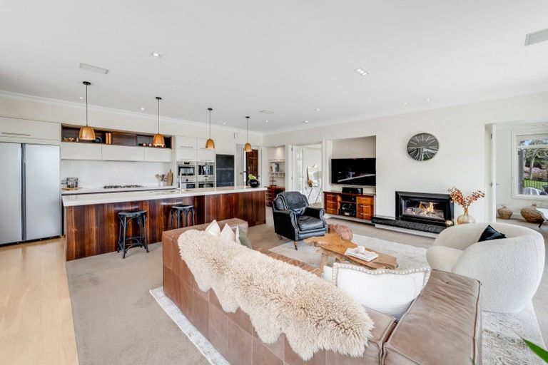 Photo of property in 1 Pearson Road, Whitford, Howick, 2571