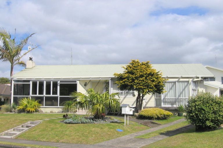 Photo of property in 2/16 Fairway Avenue, Mount Maunganui, 3116