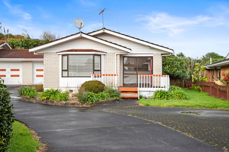 Photo of property in 9a Civic Place, Waiuku, 2123