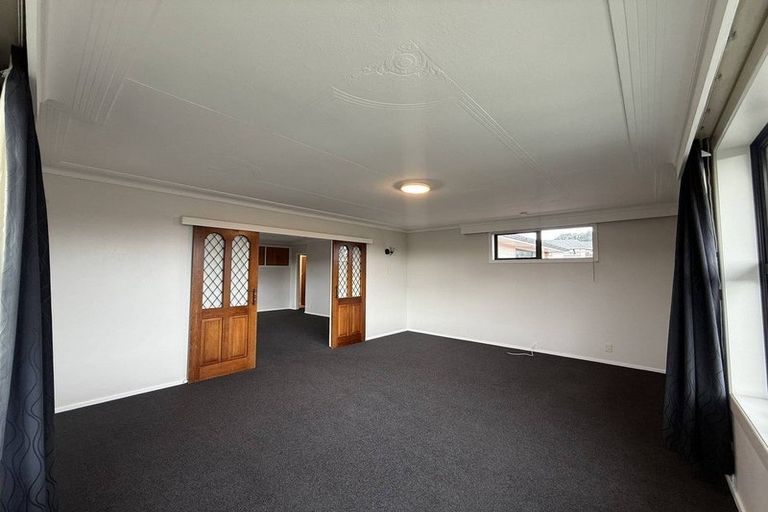 Photo of property in 2a Brooklyn Street, Green Island, Dunedin, 9018