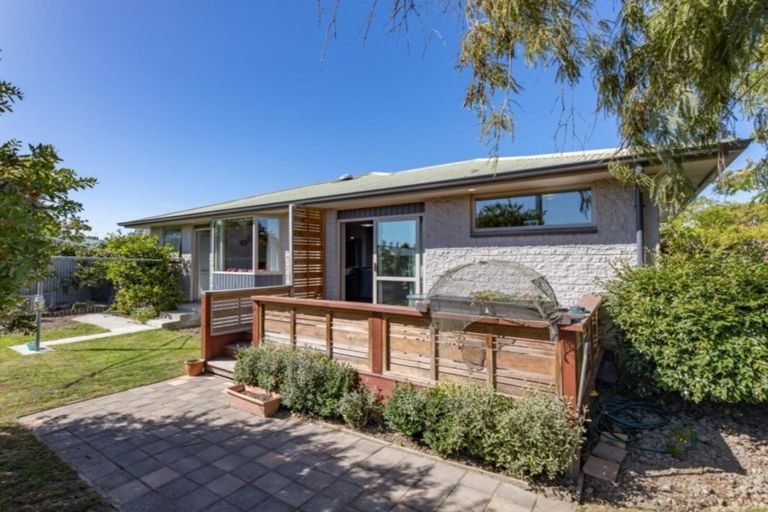 Photo of property in 24b Sarabande Avenue, Redwood, Christchurch, 8051