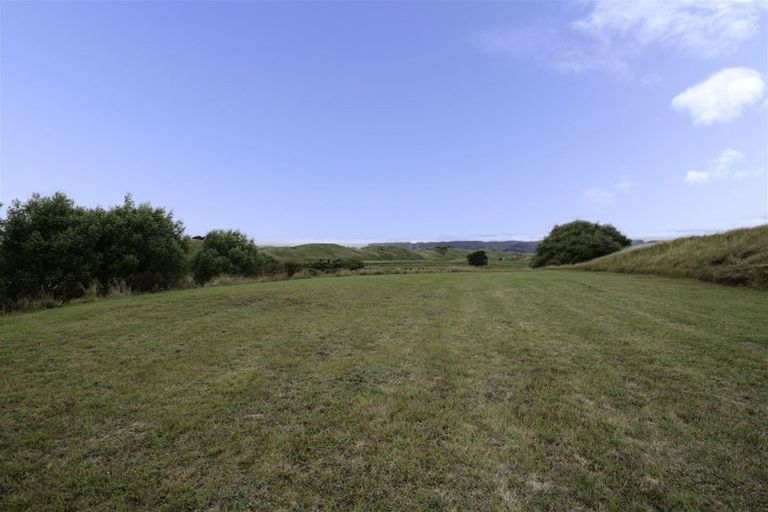 Photo of property in 618 Muhunoa Road West, Ohau, Levin, 5570