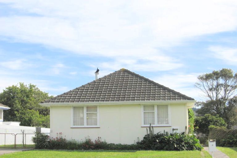 Photo of property in 24 Cambridge Terrace, Kaiti, Gisborne, 4010