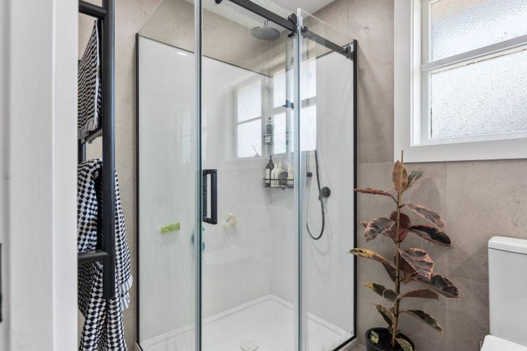 Photo of property in 21 Hadfield Crescent, College Estate, Whanganui, 4500