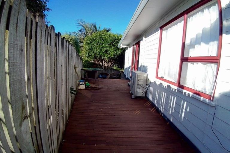 Photo of property in 9 Kura Place, Torbay, Auckland, 0630