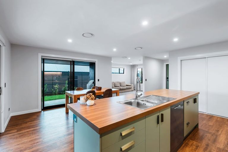 Photo of property in 18 Tai Road, Wharewaka, 3330