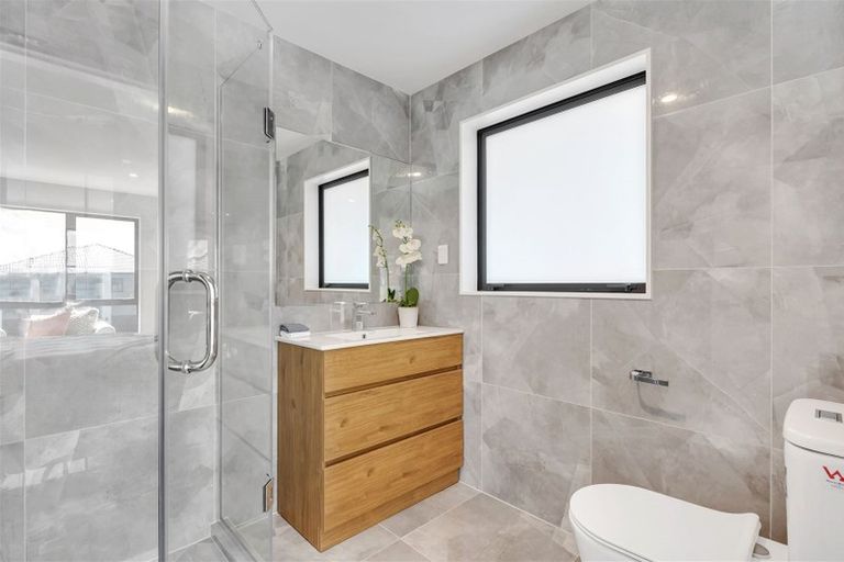 Photo of property in 48 Hikuawa Road, Flat Bush, Auckland, 2019