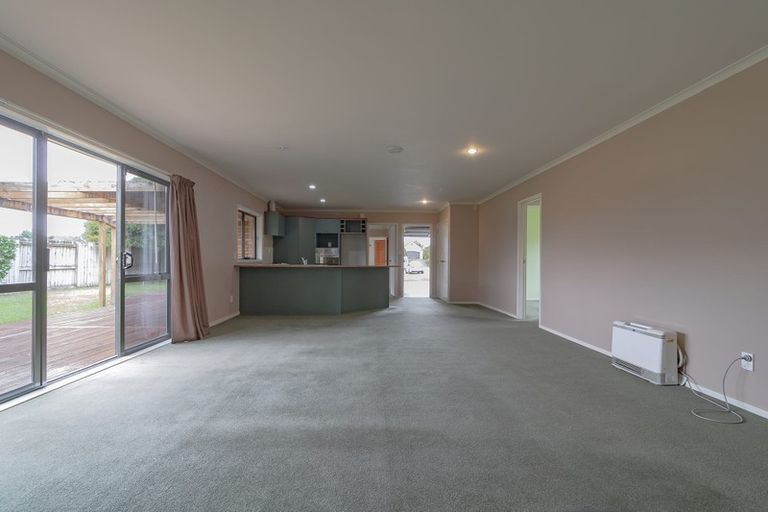 Photo of property in 44 Cranbrook Place, Rototuna North, Hamilton, 3210