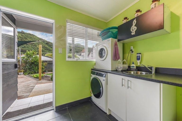 Photo of property in 14a Huia Street, Waikawa, Picton, 7220