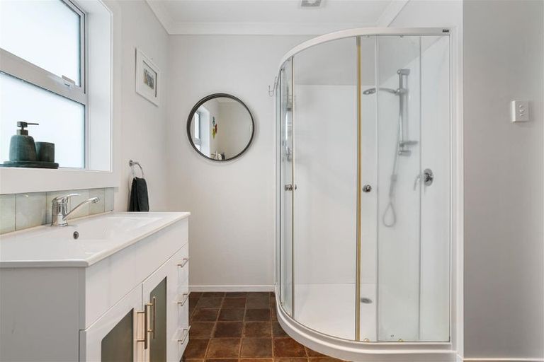 Photo of property in 114 Everitt Crescent, Whangamata, 3620